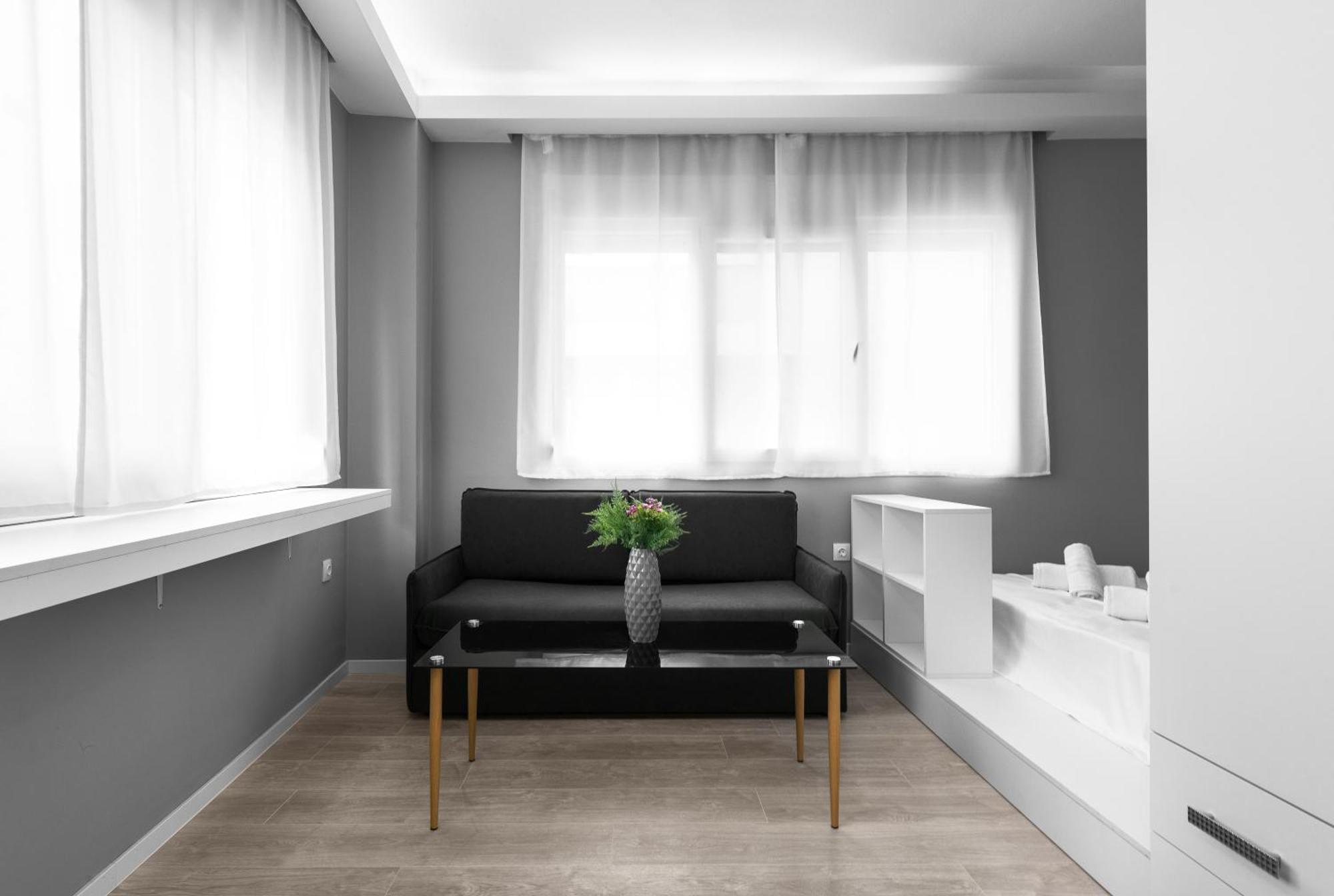 Denizen Boutique Apartments, Nilie Hospitality Mgmt Солун Екстериор снимка