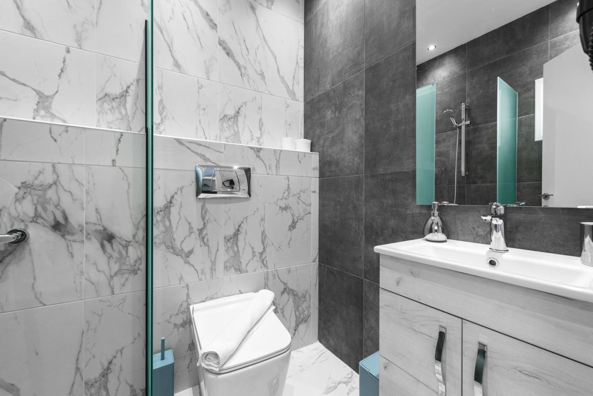 Denizen Boutique Apartments, Nilie Hospitality Mgmt Солун Екстериор снимка