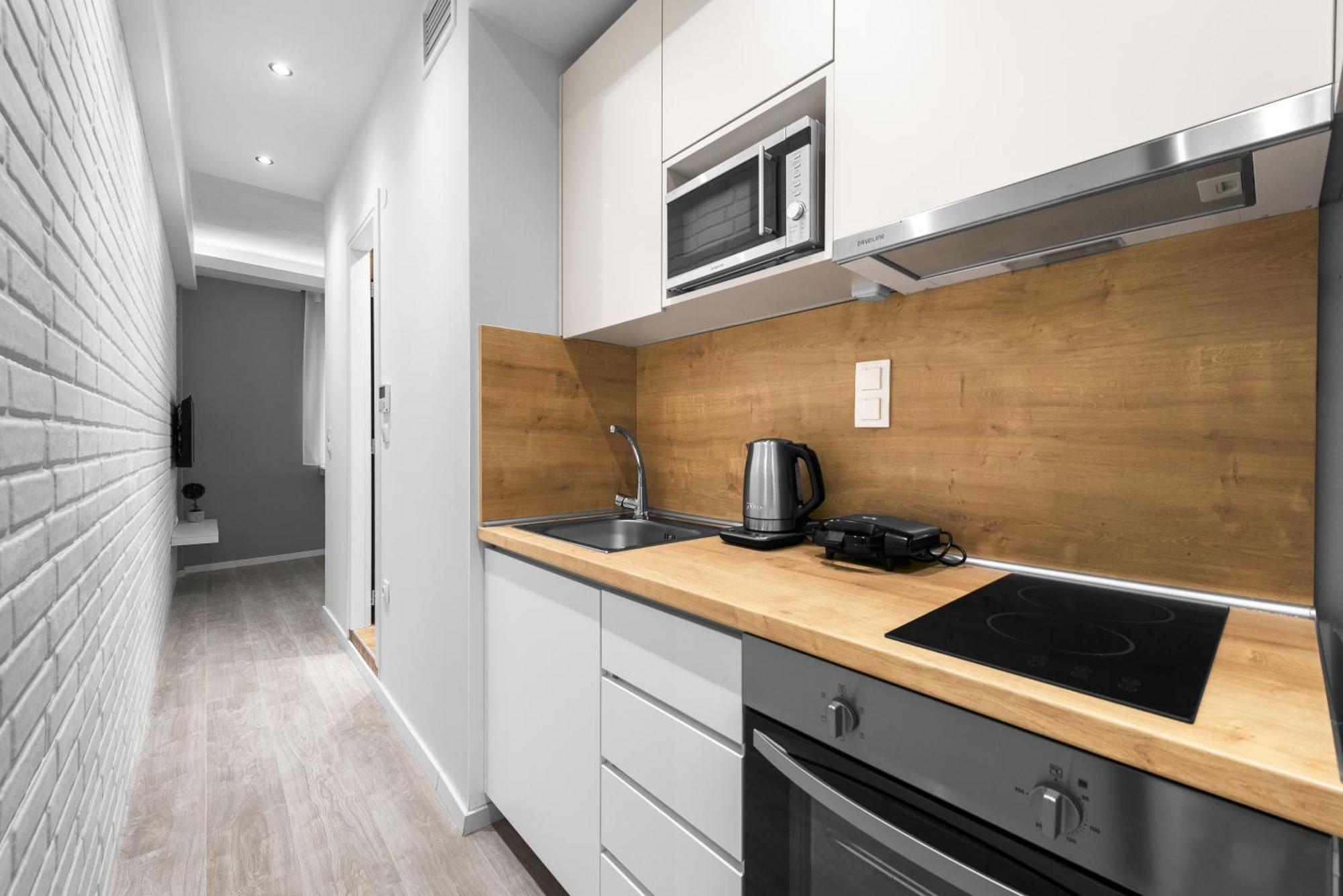 Denizen Boutique Apartments, Nilie Hospitality Mgmt Солун Екстериор снимка