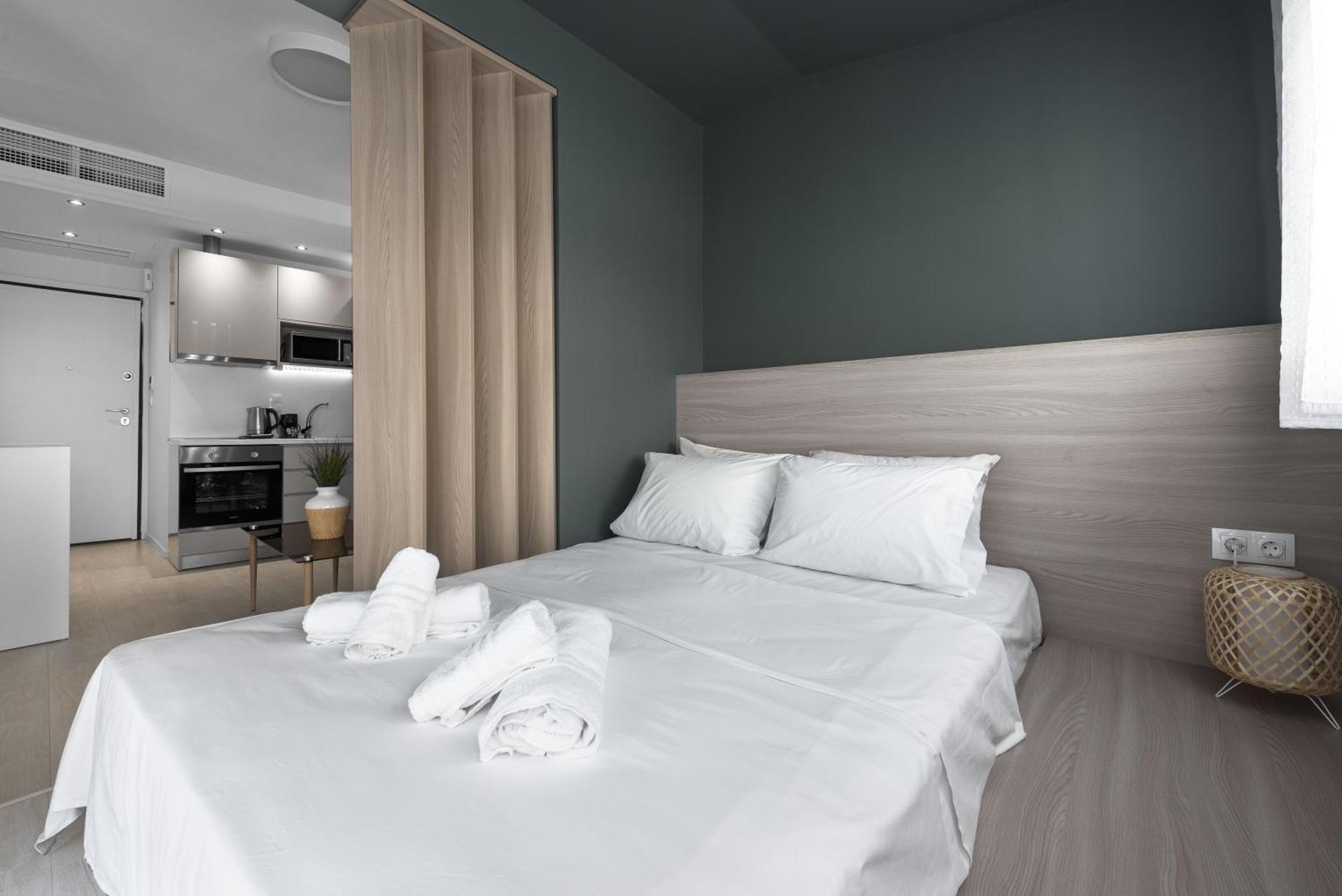 Denizen Boutique Apartments, Nilie Hospitality Mgmt Солун Екстериор снимка
