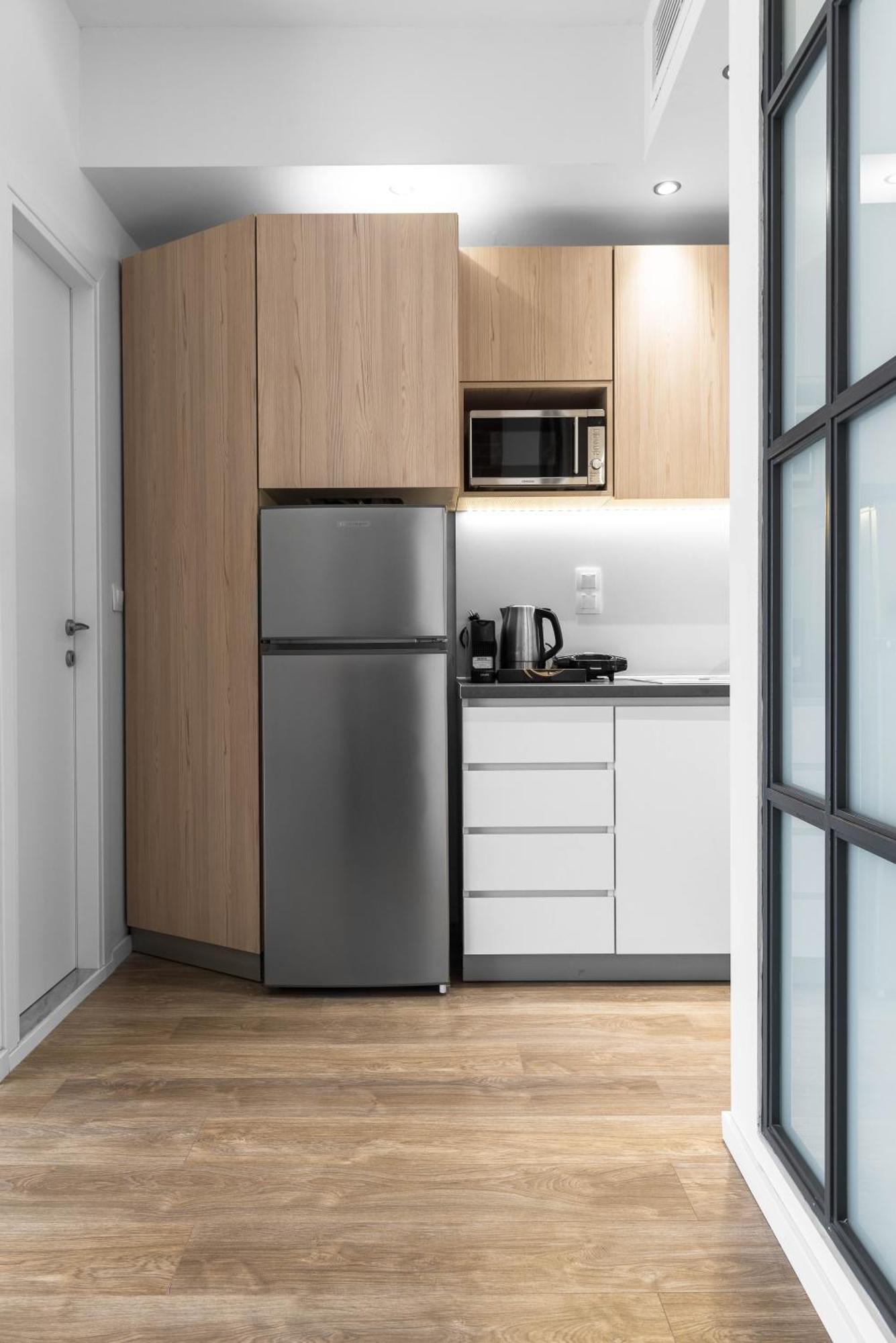Denizen Boutique Apartments, Nilie Hospitality Mgmt Солун Екстериор снимка